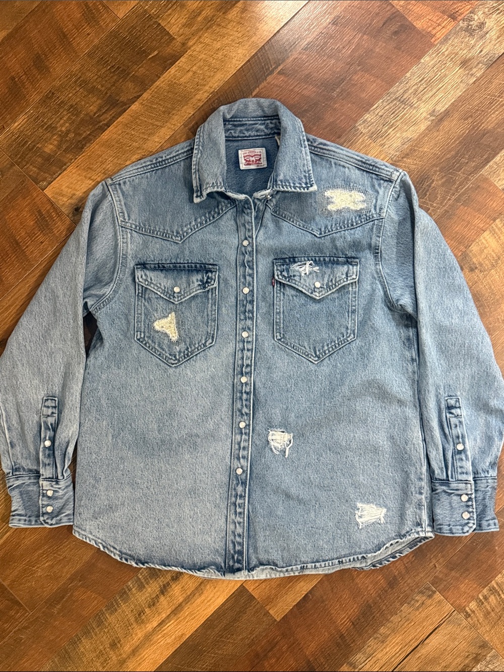 Levi’s Distressed Western Denim Snap Front Shirt Light Wash XS